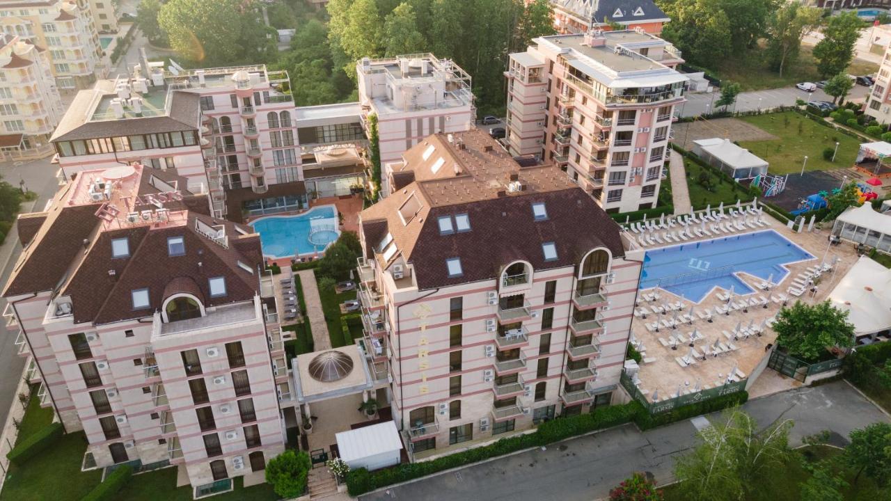 Tarsis Club & Aquapark Aparthotel Napospart Kültér fotó