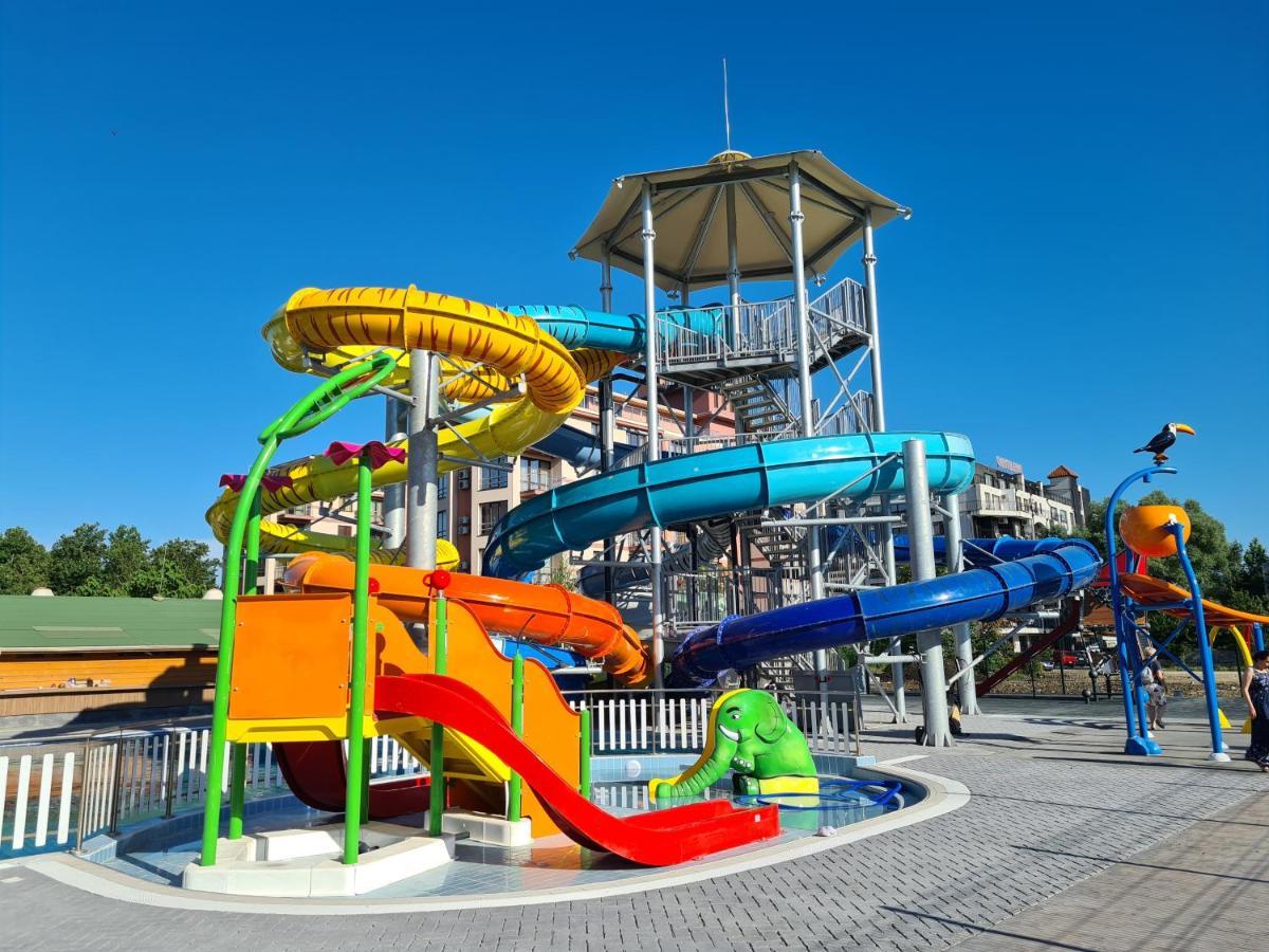 Tarsis Club & Aquapark Aparthotel Napospart Kültér fotó