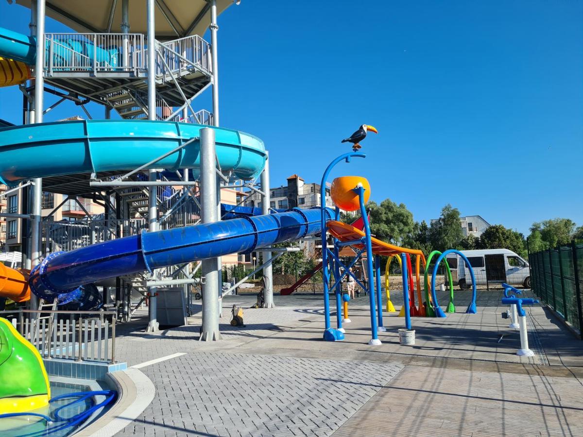 Tarsis Club & Aquapark Aparthotel Napospart Kültér fotó