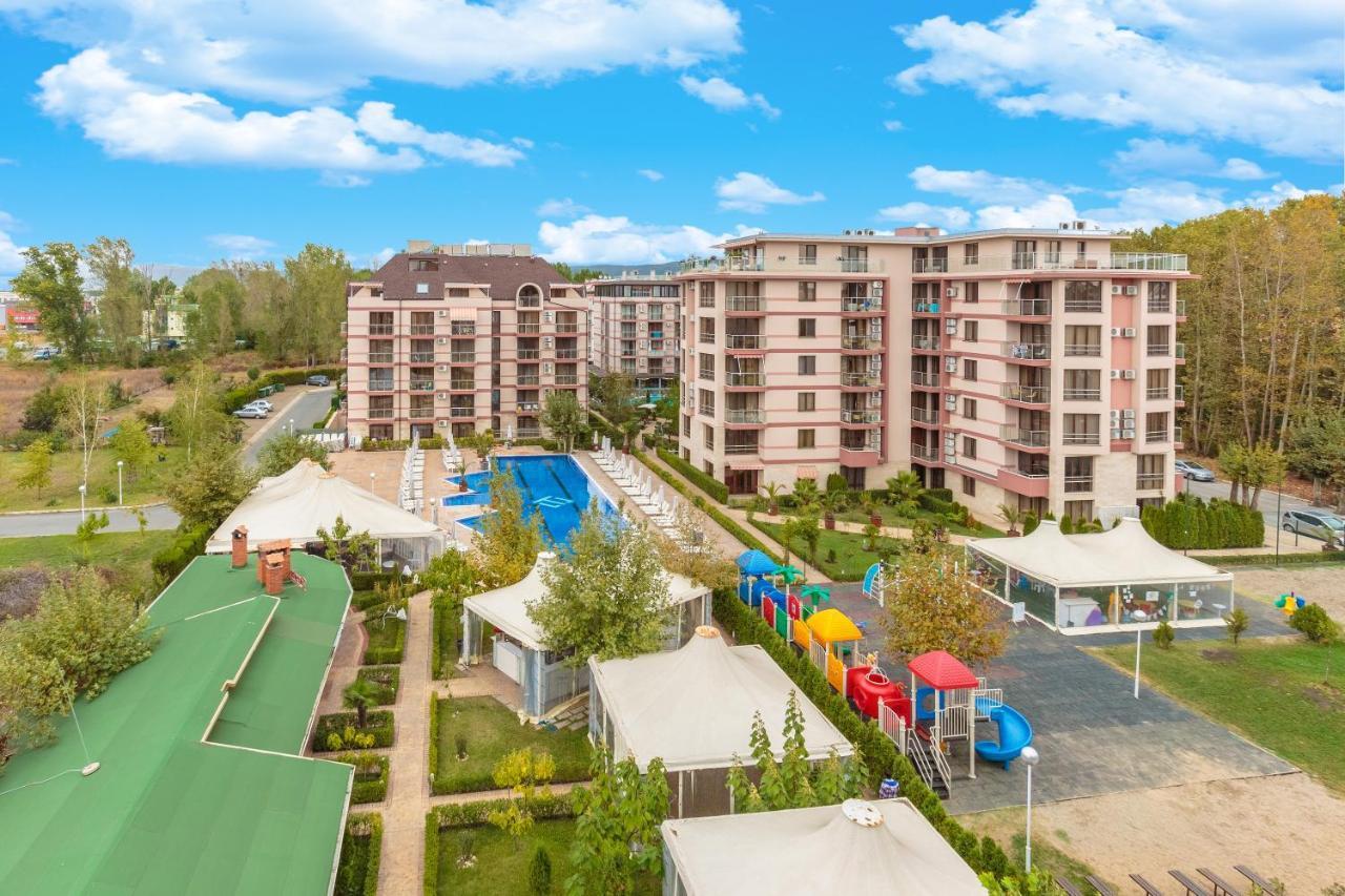 Tarsis Club & Aquapark Aparthotel Napospart Kültér fotó