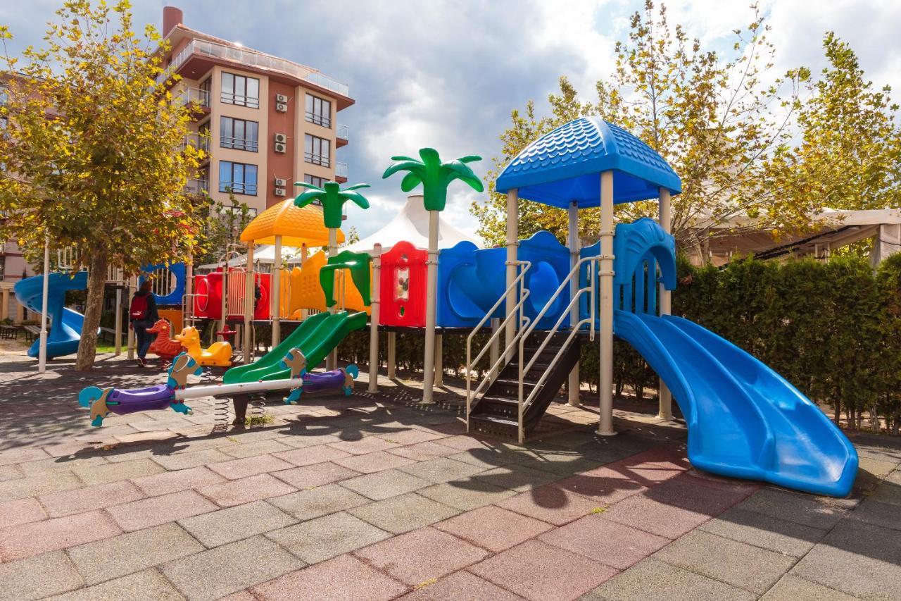 Tarsis Club & Aquapark Aparthotel Napospart Kültér fotó